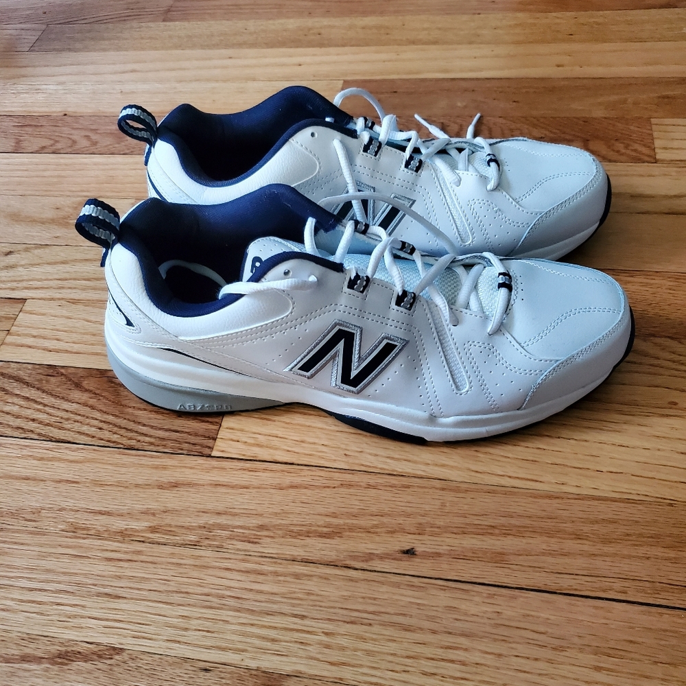 Men New Balance 608